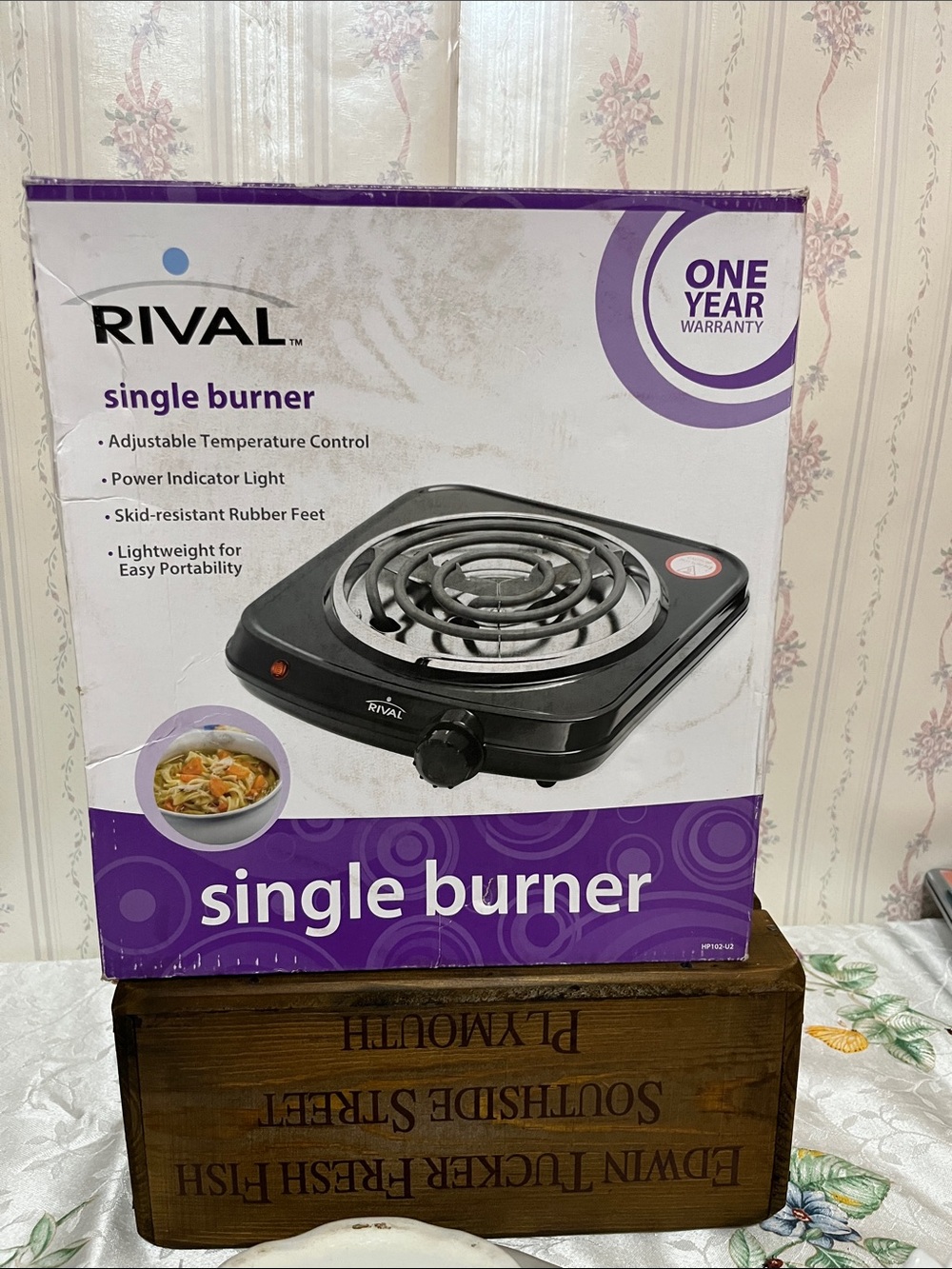 RIVAL Single Burner Portable Electric Hot Plate in Black